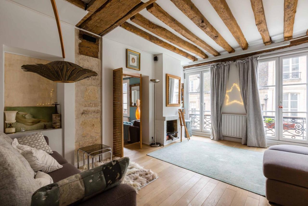 Veeve - Artistic Excellence In The Marais Apartment Paris Bagian luar foto